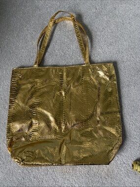 🔥🆕🔥 Elizabeth Grant Gold Snakeskin Embossed Tote Bag - Floral Interior
